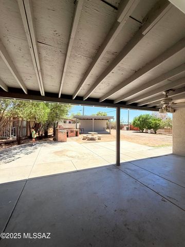 4024 E Santa Barbara Avenue, Tucson, AZ 85711