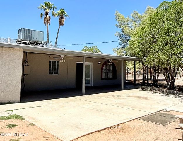 4024 E Santa Barbara Avenue, Tucson, AZ 85711