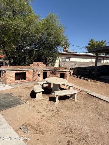 4024 E Santa Barbara Avenue, Tucson, AZ 85711