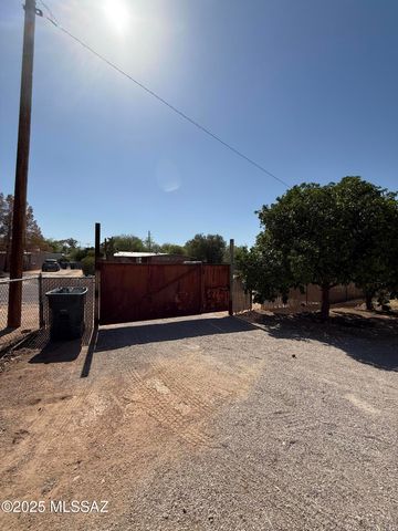 4024 E Santa Barbara Avenue, Tucson, AZ 85711