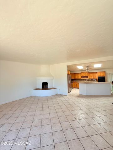 4024 E Santa Barbara Avenue, Tucson, AZ 85711