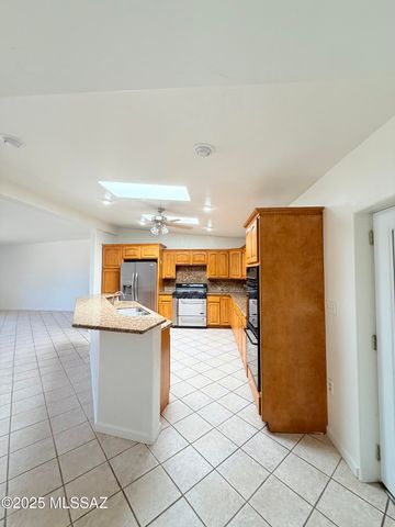 4024 E Santa Barbara Avenue, Tucson, AZ 85711
