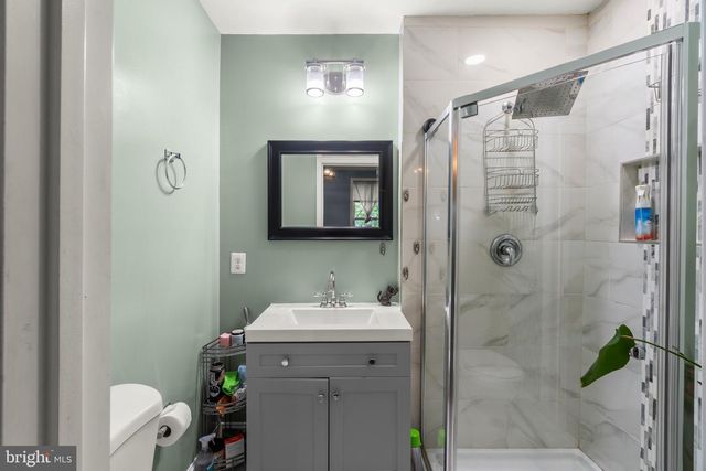 4 N EAST AVE, Baltimore, MD 21224