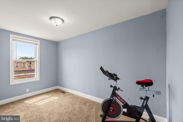 4 N EAST AVE, Baltimore, MD 21224
