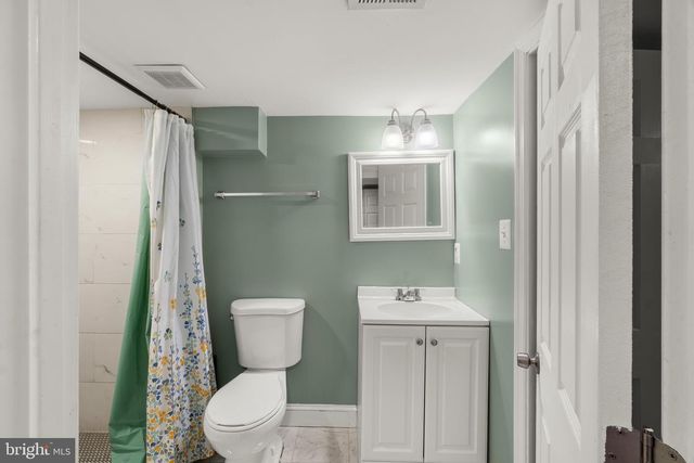 4 N EAST AVE, Baltimore, MD 21224