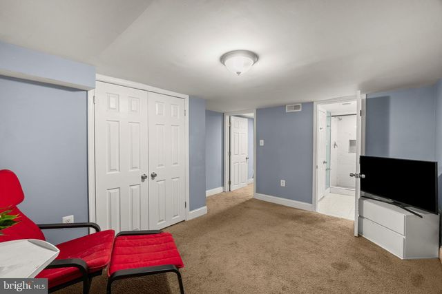 4 N EAST AVE, Baltimore, MD 21224
