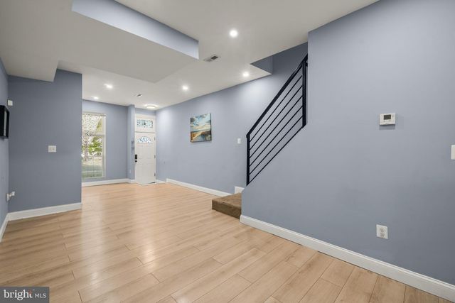 4 N EAST AVE, Baltimore, MD 21224
