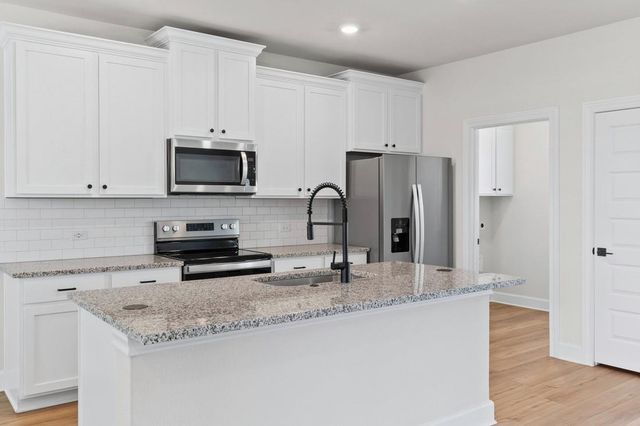 9509 Demure DR 4, Manor, TX 78653