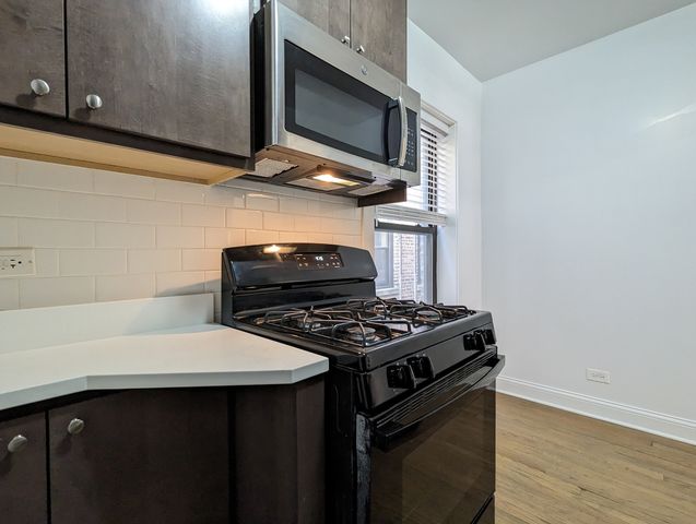 2641 N Spaulding Avenue 3W, Chicago, IL 60647