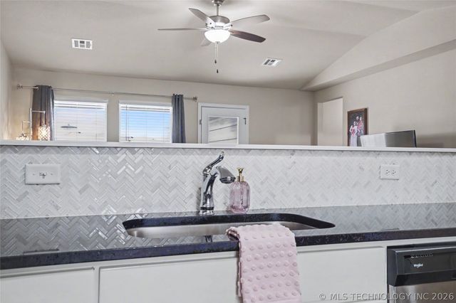 9417 E 131st Place S, Bixby, OK 74008