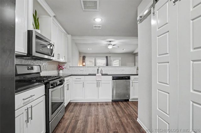 9417 E 131st Place S, Bixby, OK 74008