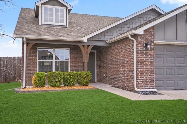 9417 E 131st Place S, Bixby, OK 74008