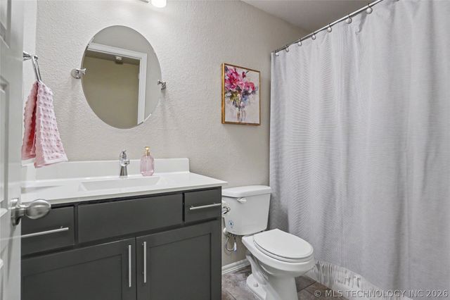 9417 E 131st Place S, Bixby, OK 74008