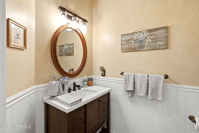 19 Goldfinch Road, Jackson, NJ 08527