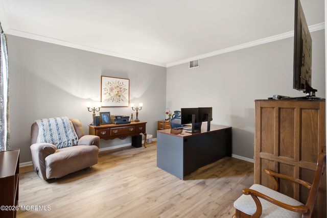 19 Goldfinch Road, Jackson, NJ 08527
