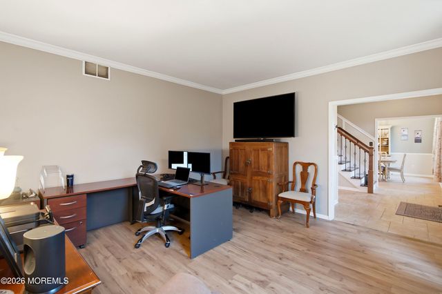 19 Goldfinch Road, Jackson, NJ 08527