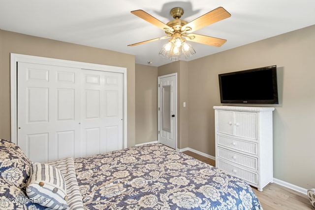 19 Goldfinch Road, Jackson, NJ 08527