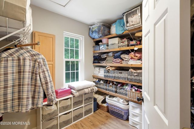 19 Goldfinch Road, Jackson, NJ 08527