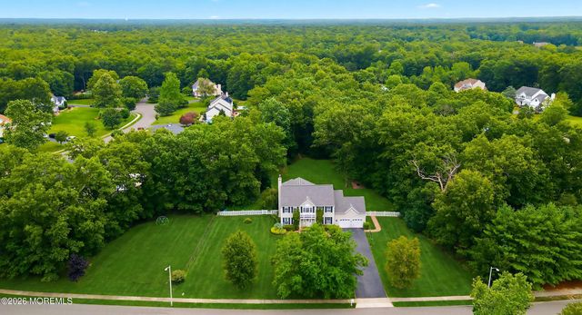 19 Goldfinch Road, Jackson, NJ 08527