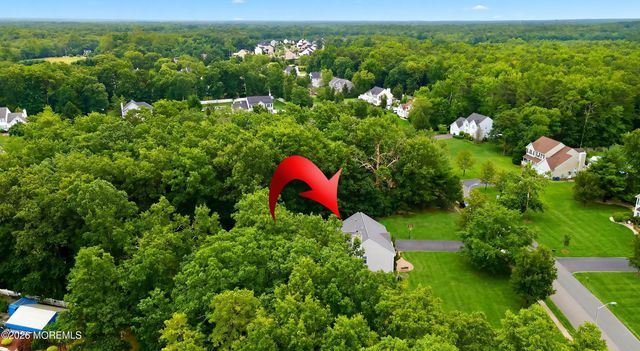 19 Goldfinch Road, Jackson, NJ 08527