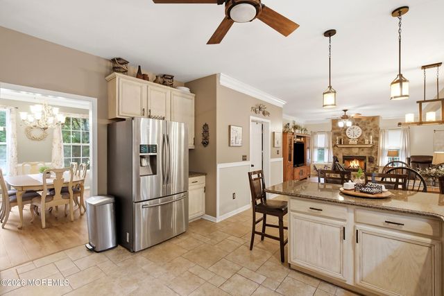 19 Goldfinch Road, Jackson, NJ 08527