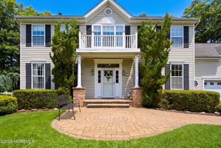 19 Goldfinch Road, Jackson, NJ 08527