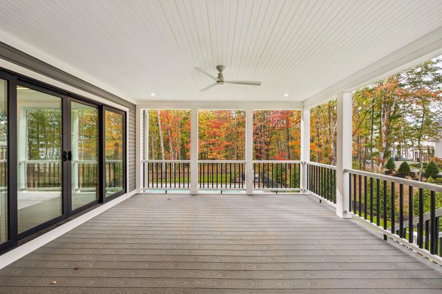 71 Shipwright Way, Newington, NH 03801