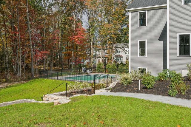 71 Shipwright Way, Newington, NH 03801