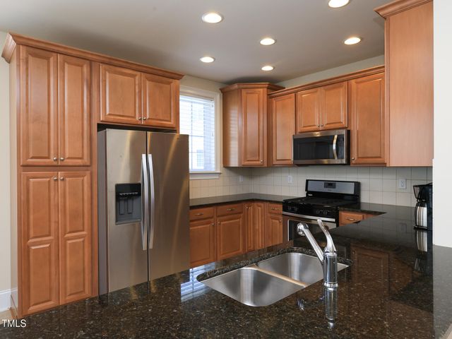 10529 Sablewood Drive 116, Raleigh, NC 27617