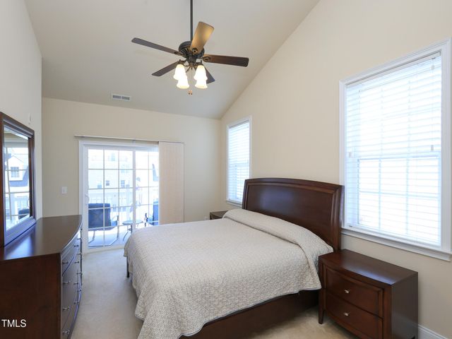 10529 Sablewood Drive 116, Raleigh, NC 27617