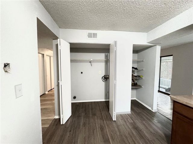 925 Seasons Parkway, Norcross, GA 30093