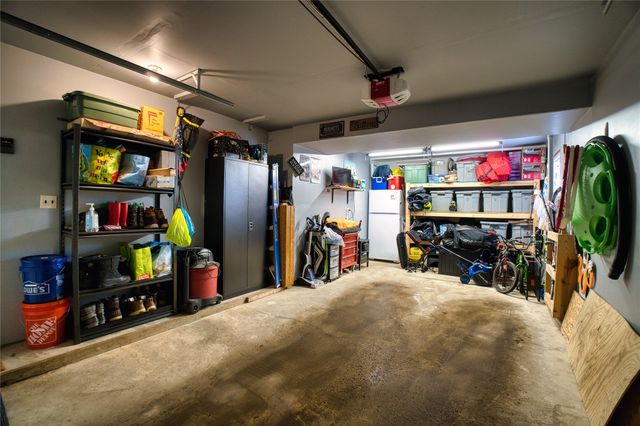 4911 AMY Avenue, Erie, PA 16504