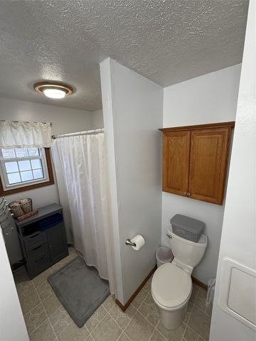 4911 AMY Avenue, Erie, PA 16504