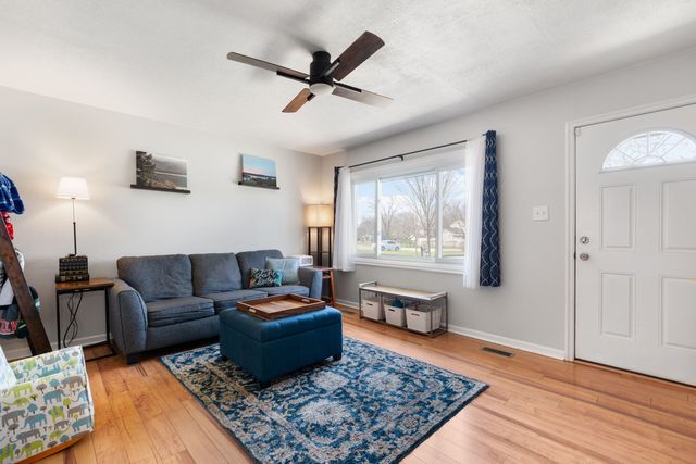 248 Oakridge Court, Bolingbrook, IL 60440