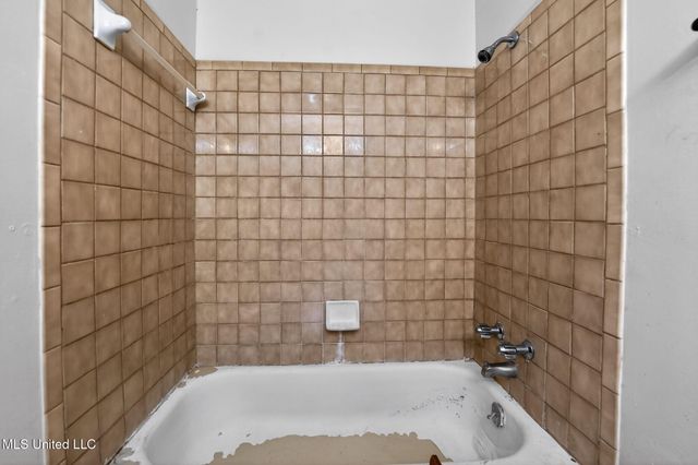 6607 Franklin D Roosevelt Drive, Jackson, MS 39213