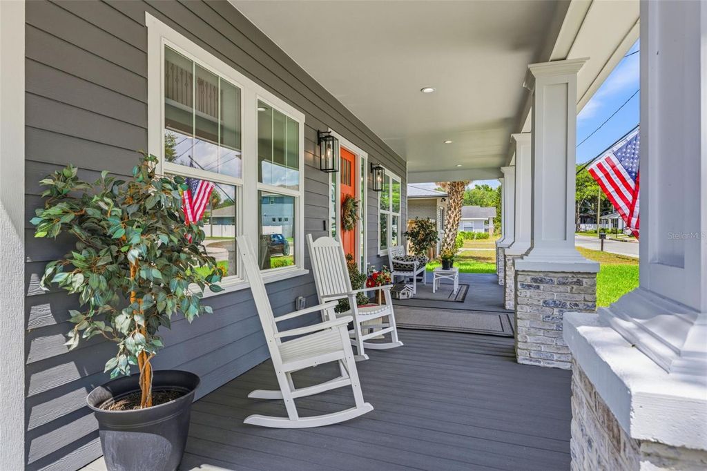Image 3 of property listing at 306 E EMMA STREET, Tampa, FL 33603