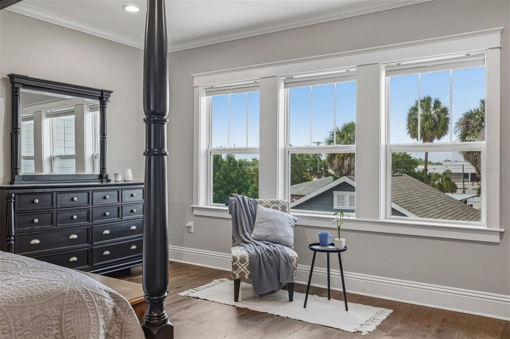 Image 36 of property listing at 306 E EMMA STREET, Tampa, FL 33603