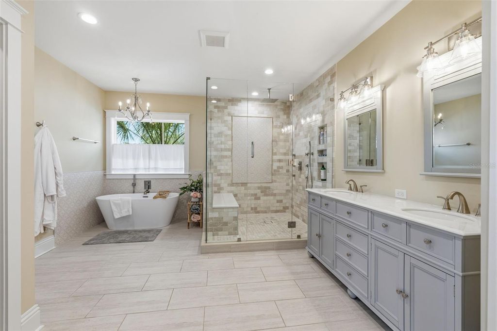 Image 38 of property listing at 306 E EMMA STREET, Tampa, FL 33603