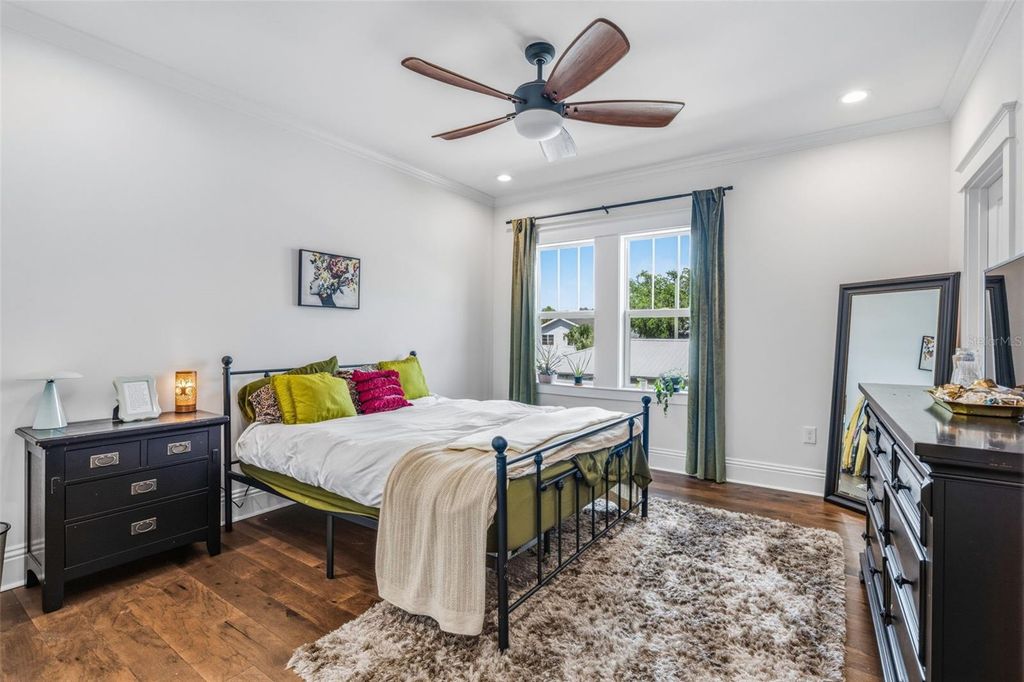 Image 44 of property listing at 306 E EMMA STREET, Tampa, FL 33603