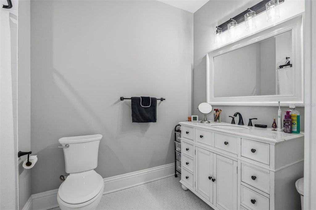 Image 45 of property listing at 306 E EMMA STREET, Tampa, FL 33603