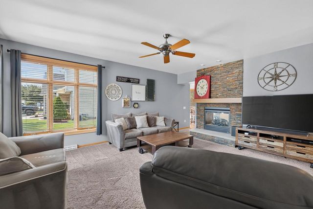 500 Pleasant Valley Parkway, Waunakee, WI 53597
