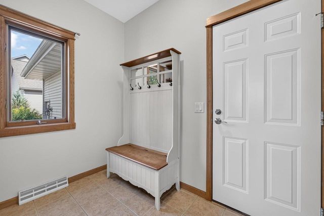 500 Pleasant Valley Parkway, Waunakee, WI 53597
