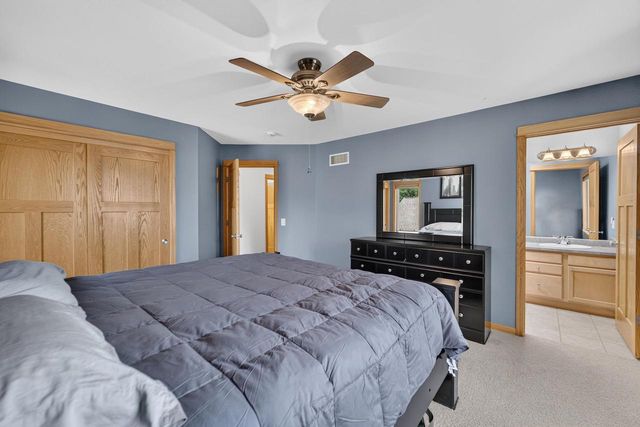 500 Pleasant Valley Parkway, Waunakee, WI 53597
