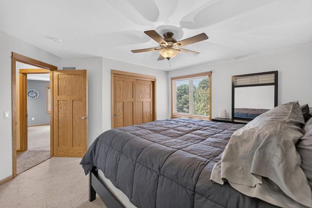 500 Pleasant Valley Parkway, Waunakee, WI 53597