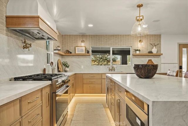 9532 Bird Avenue, Westminster, CA 92683