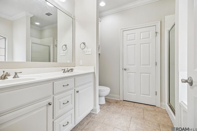 5310 Courtyard Dr, Gonzales, LA 70737