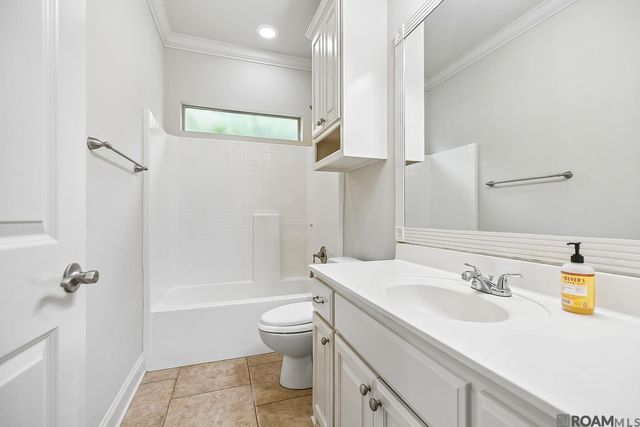 5310 Courtyard Dr, Gonzales, LA 70737