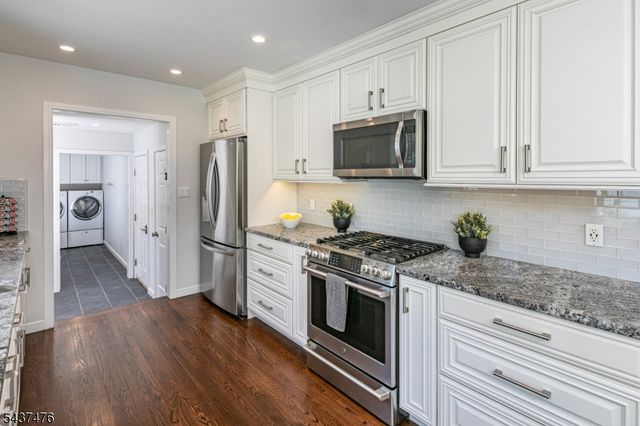 22 Cleveland Cir, Montgomery Twp., NJ 08558