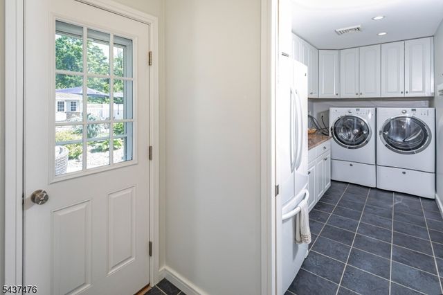 22 Cleveland Cir, Montgomery Twp., NJ 08558