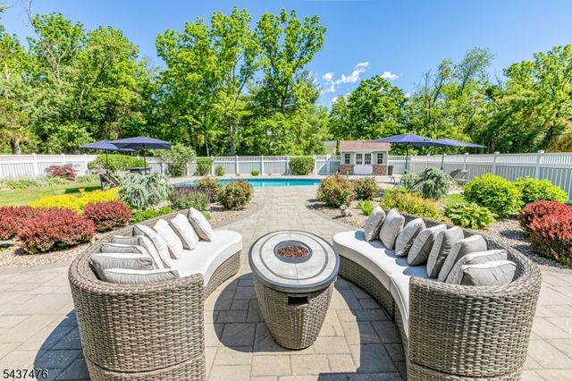 22 Cleveland Cir, Montgomery Twp., NJ 08558